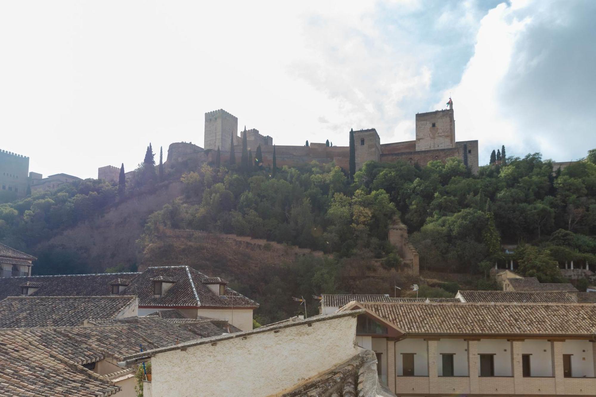 Apartamento Duplex Con Vista A La Alhambra Granada Exterior photo